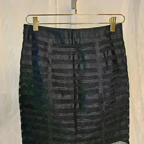 Ann Taylor Size 0 Bodycon Black Pencil Skirt - Picture 4 of 4